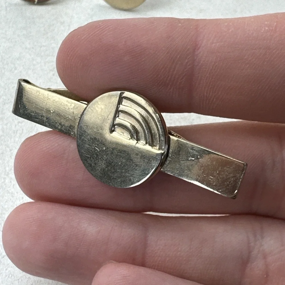 Gold Tone Round Cufflinks & Tie Clip Set Vintage Unmarked Circle Three Lines Pie